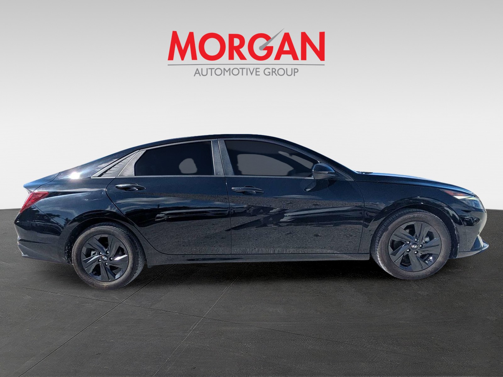 Used 2022 Phantom Black Hyundai Blue image 2