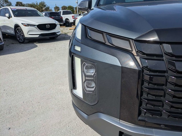 Used 2023 Steel Graphite Hyundai Limited image 9