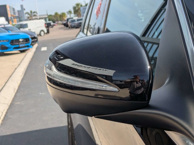 Used 2023 Black Mercedes-Benz GLE 350 image 11