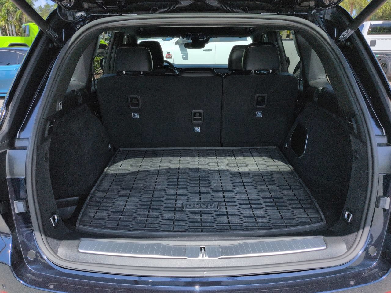 Used 2024 Black Jeep Overland image 13