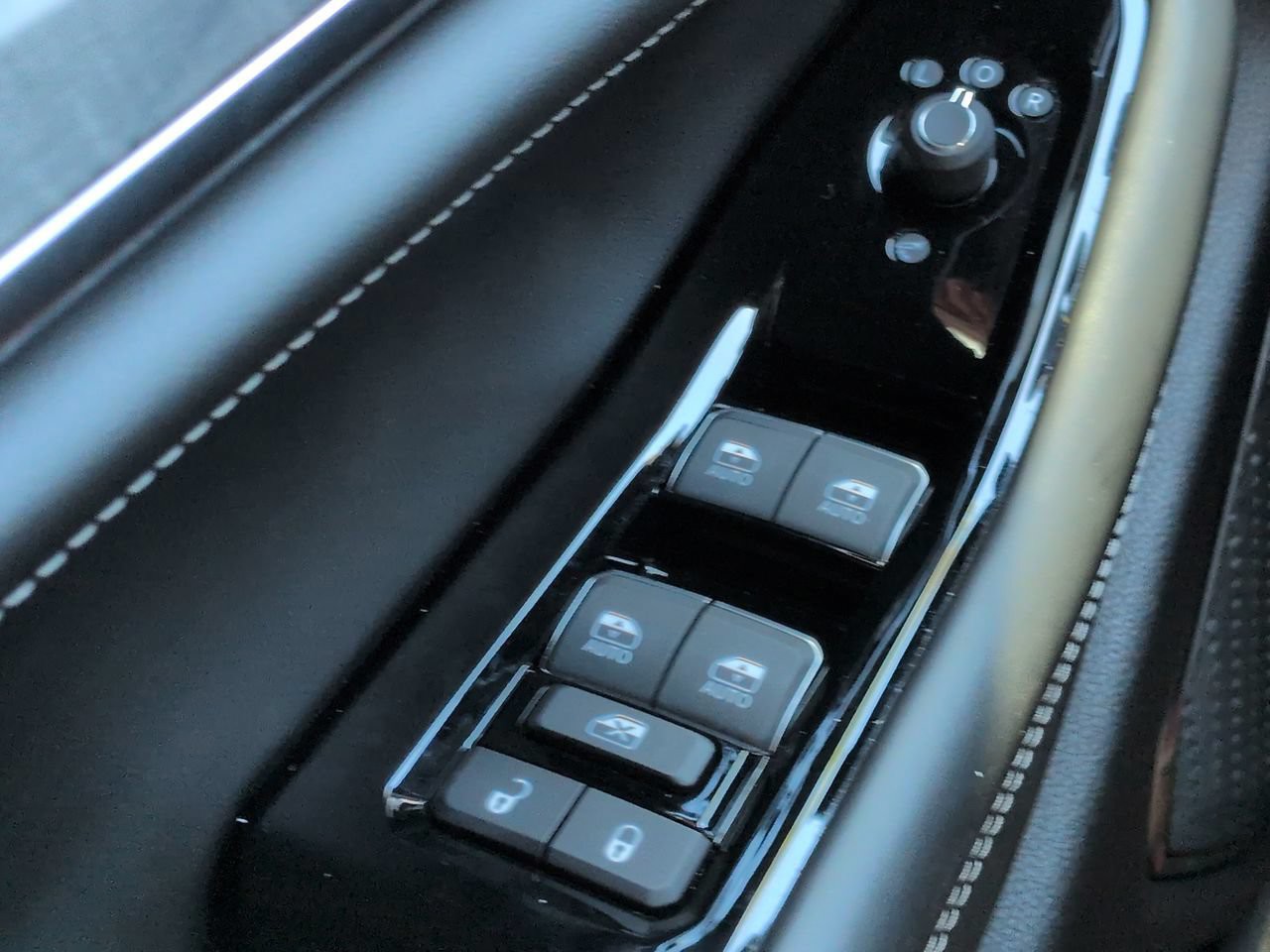 Used 2024 Black Jeep Overland image 26