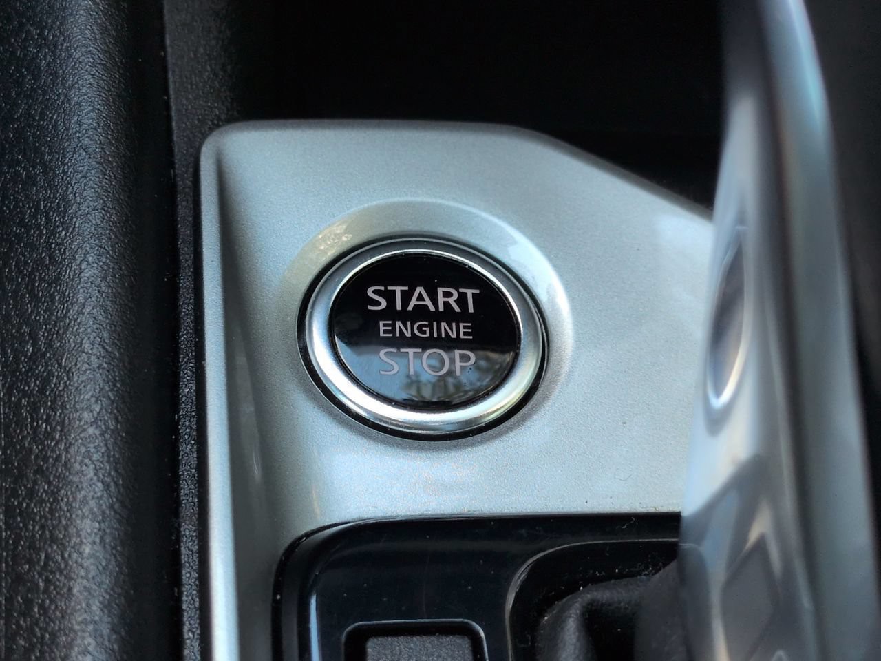 Used 2025 White Nissan 2.5 S image 27