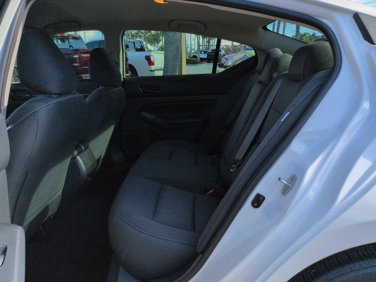 Used 2025 White Nissan 2.5 S image 14
