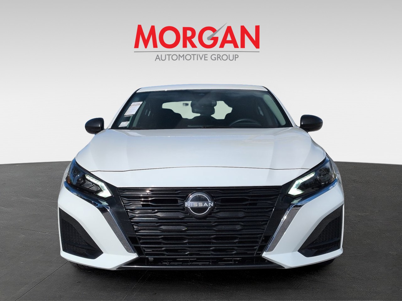 Used 2025 White Nissan 2.5 S image 3