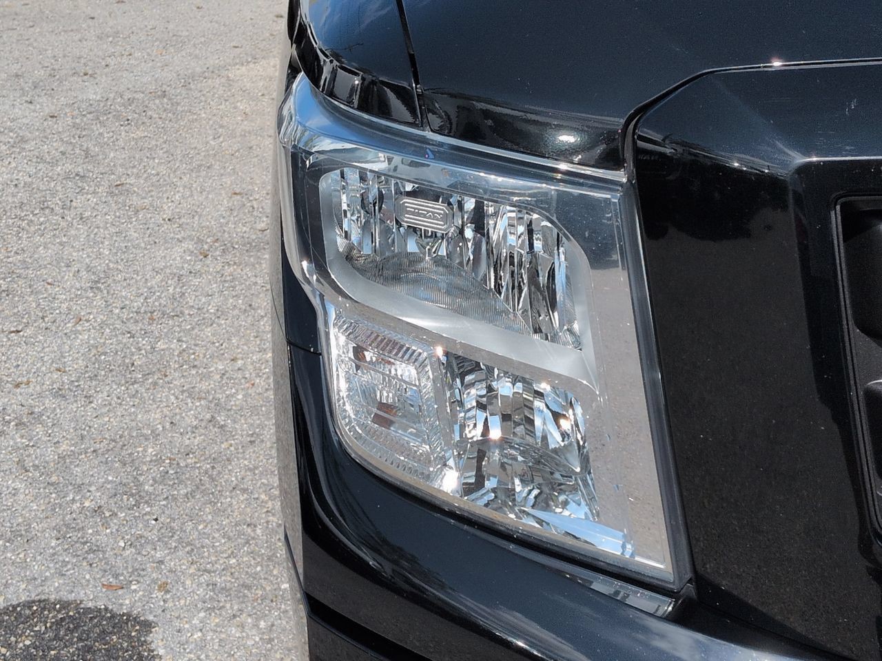 Used 2023 Black Nissan SV image 10