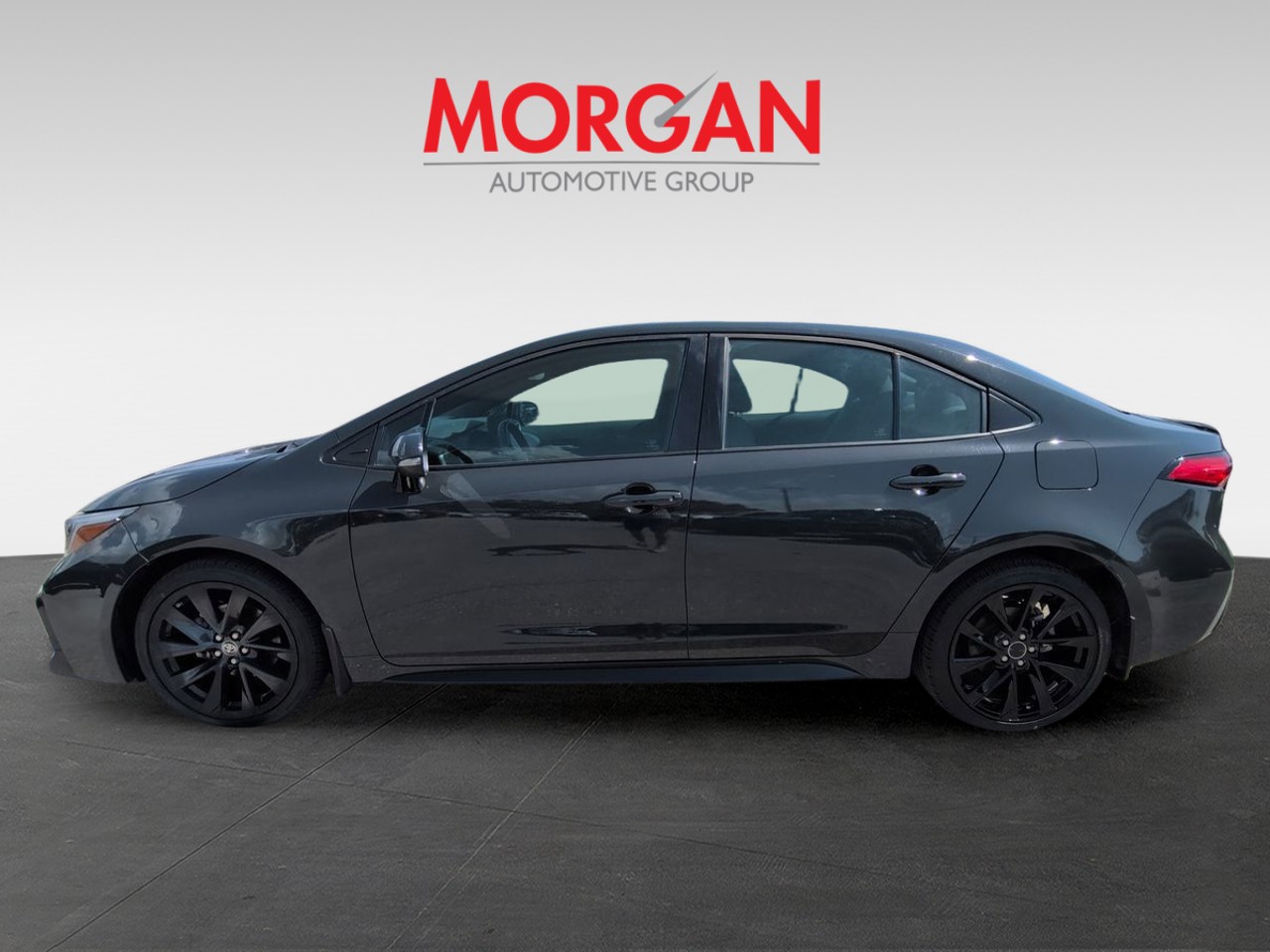 Used 2023  Toyota SE image 8