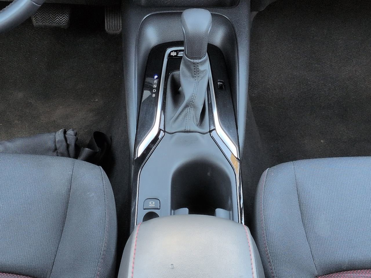 Used 2023  Toyota SE image 19