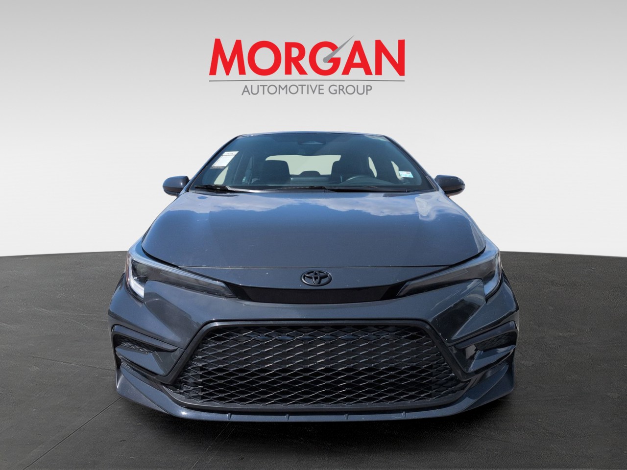 Used 2023  Toyota SE image 3