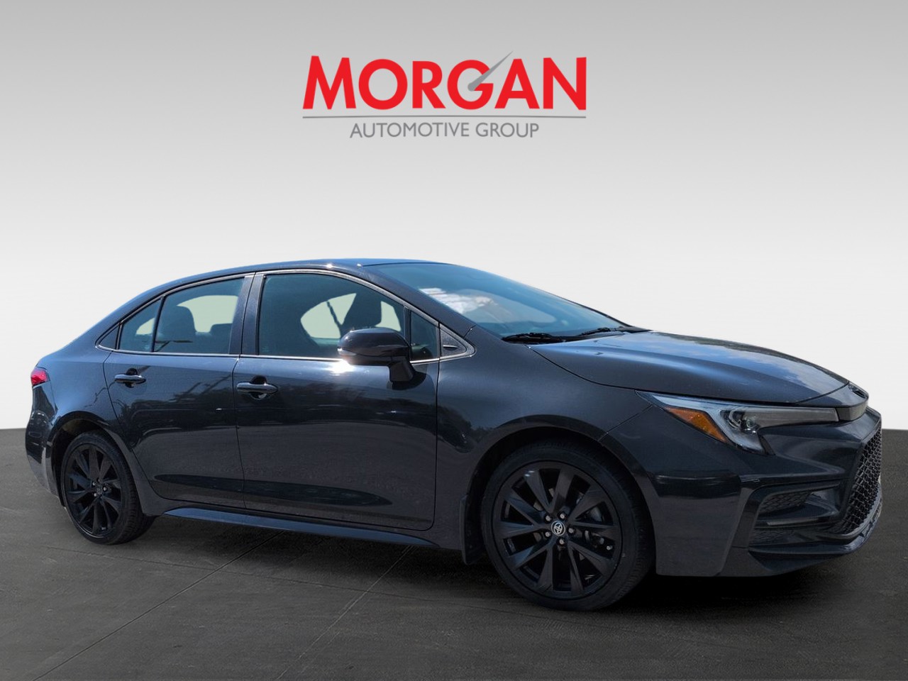 Used 2023  Toyota SE image 2