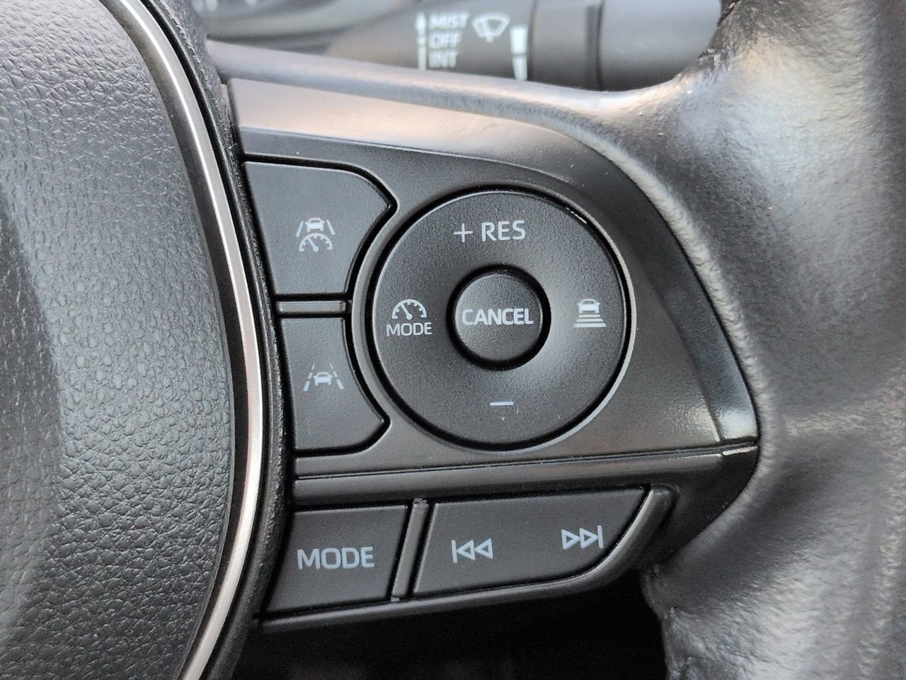 Used 2023  Toyota SE image 25
