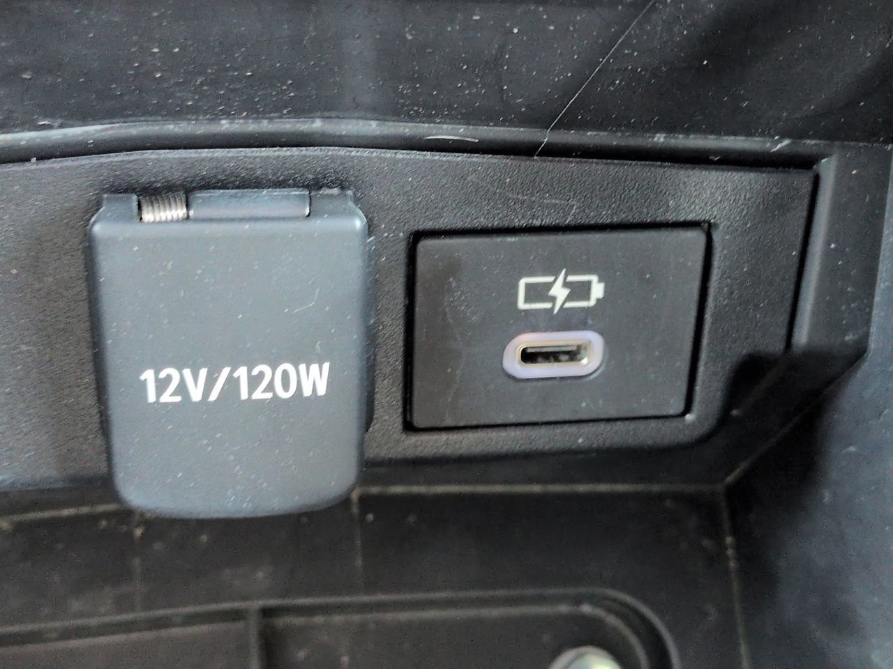 Used 2023  Toyota SE image 22