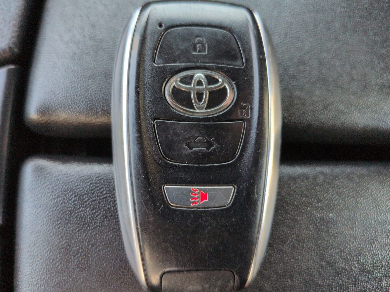 Used 2023  Toyota Premium image 27