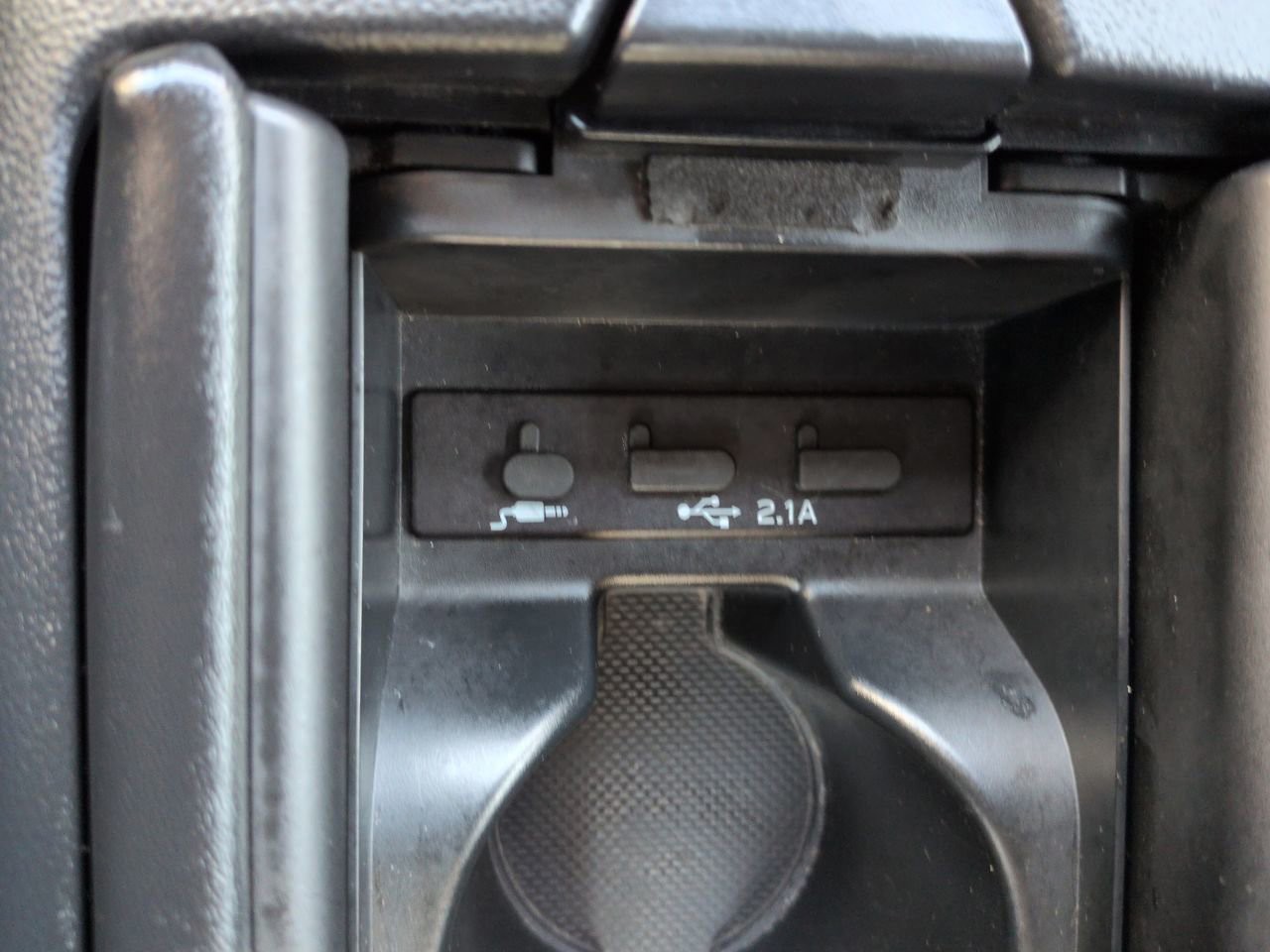 Used 2023  Toyota Premium image 19
