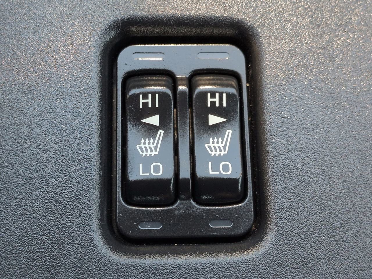 Used 2023  Toyota Premium image 20