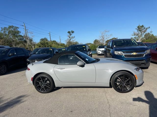 2025 Mazda MX-5 Miata