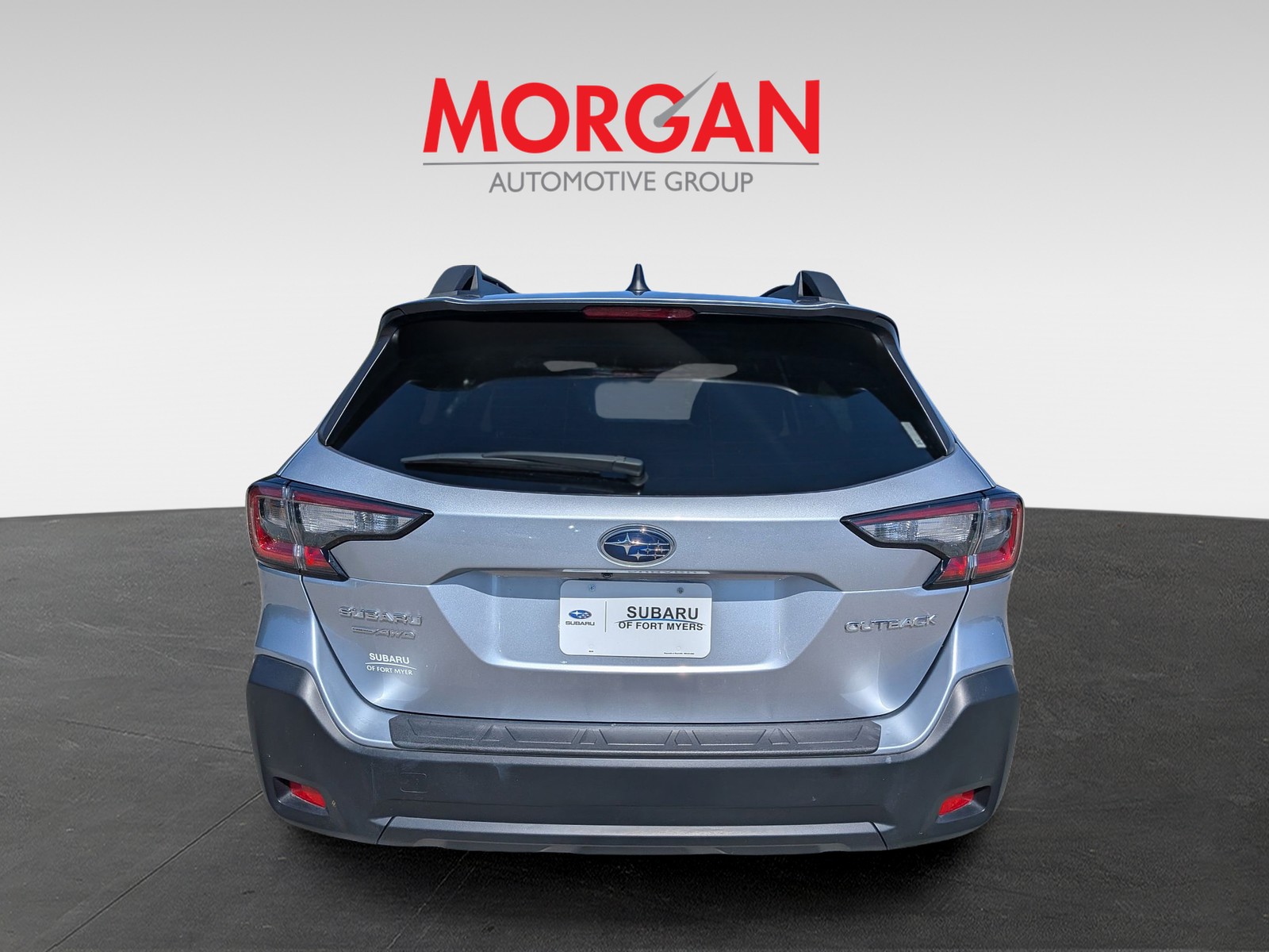 Certified Used 2025 Ice Silver Metallic Subaru Premium image 5