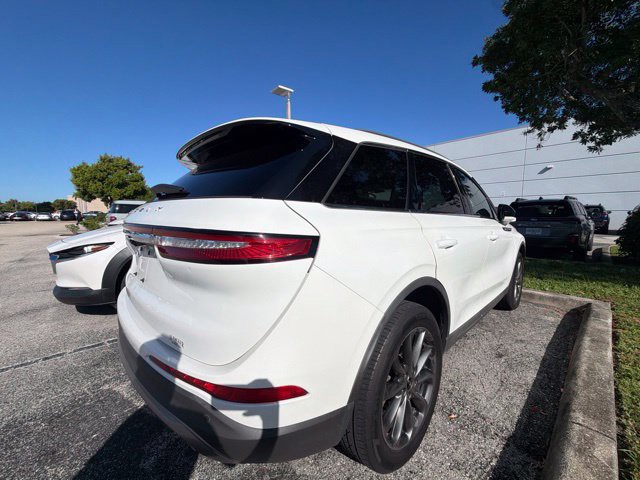 Used 2020 White Lincoln Standard image 2