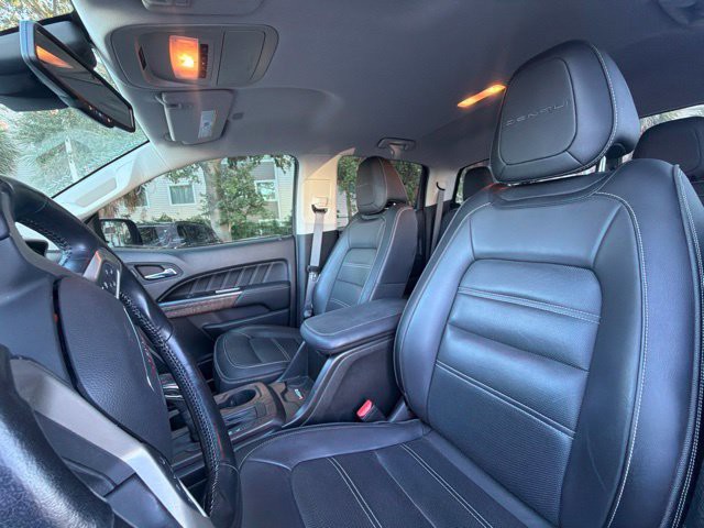 Used 2022 Hunter Metallic GMC 2WD Denali image 8