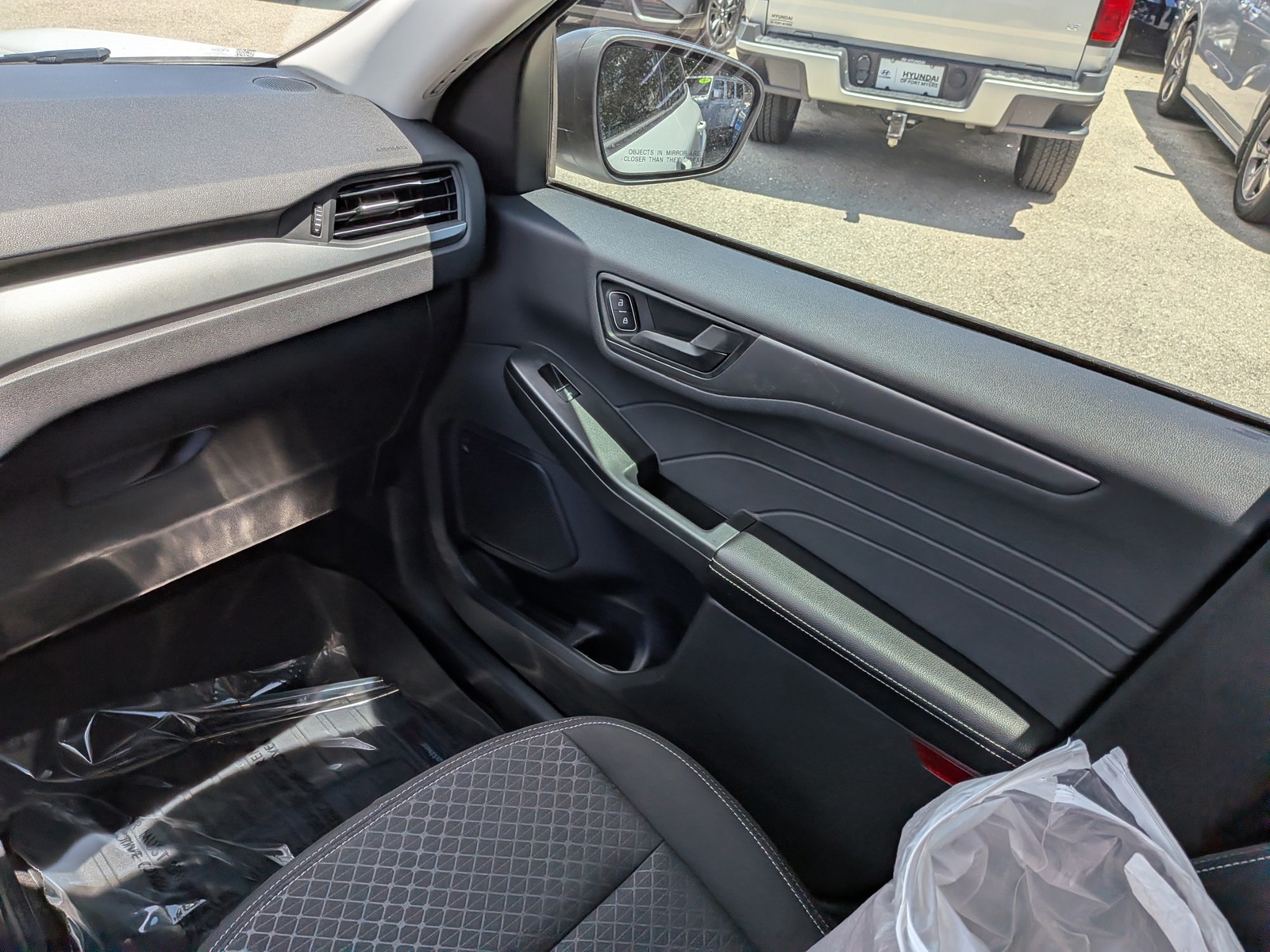 Used 2024 Oxford White Ford Active image 19