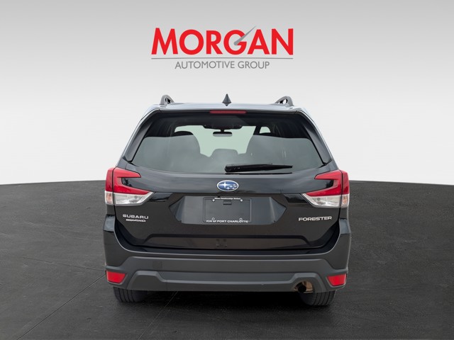 Certified Used 2024 Crystal Black Silica Subaru Premium image 6