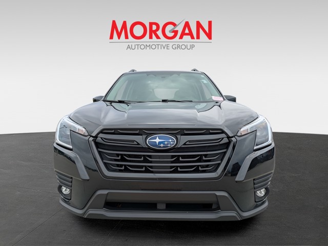 Certified Used 2024 Crystal Black Silica Subaru Premium image 3