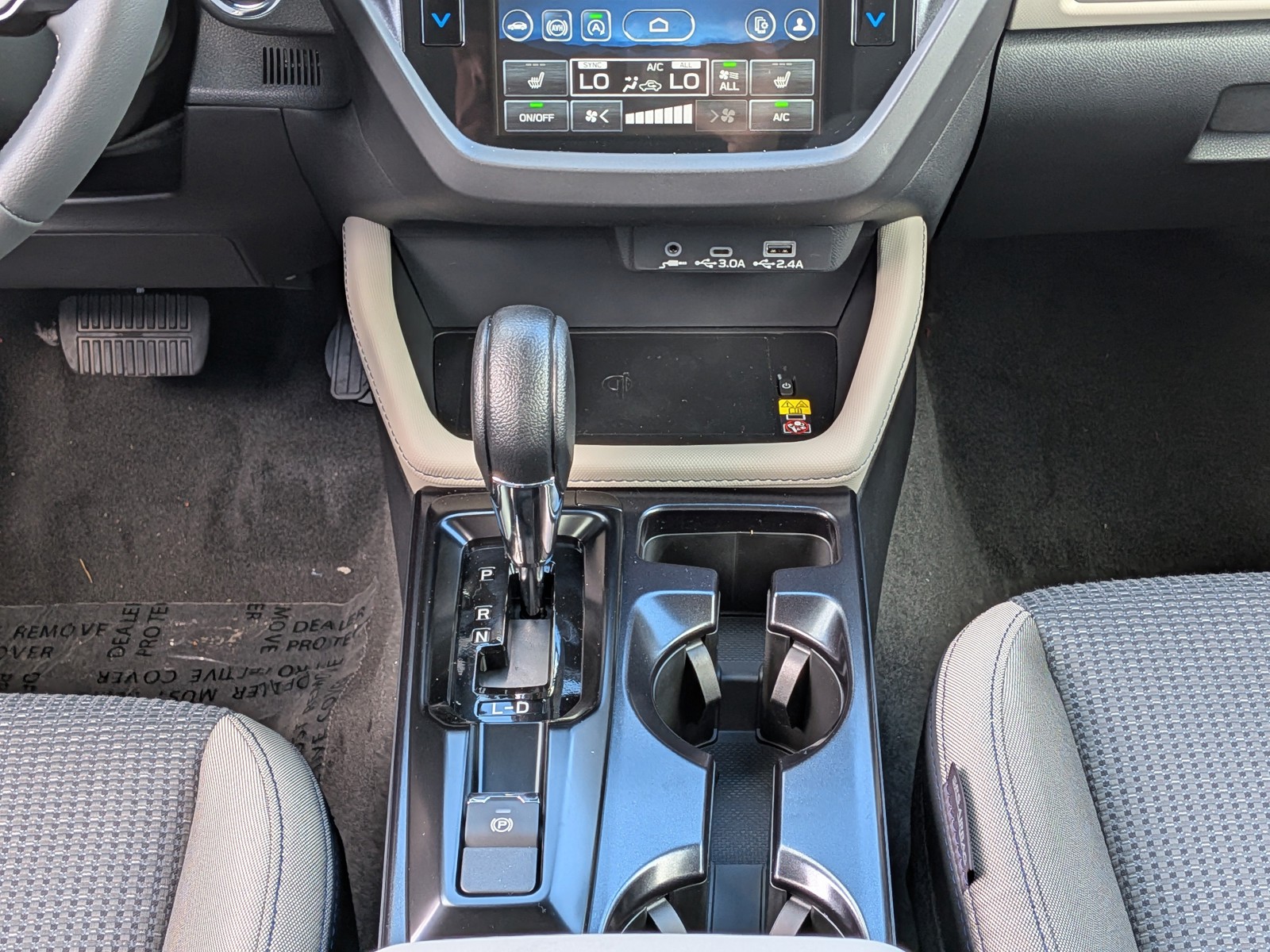 New 2026 Crystal White Pearl Subaru Premium image 20