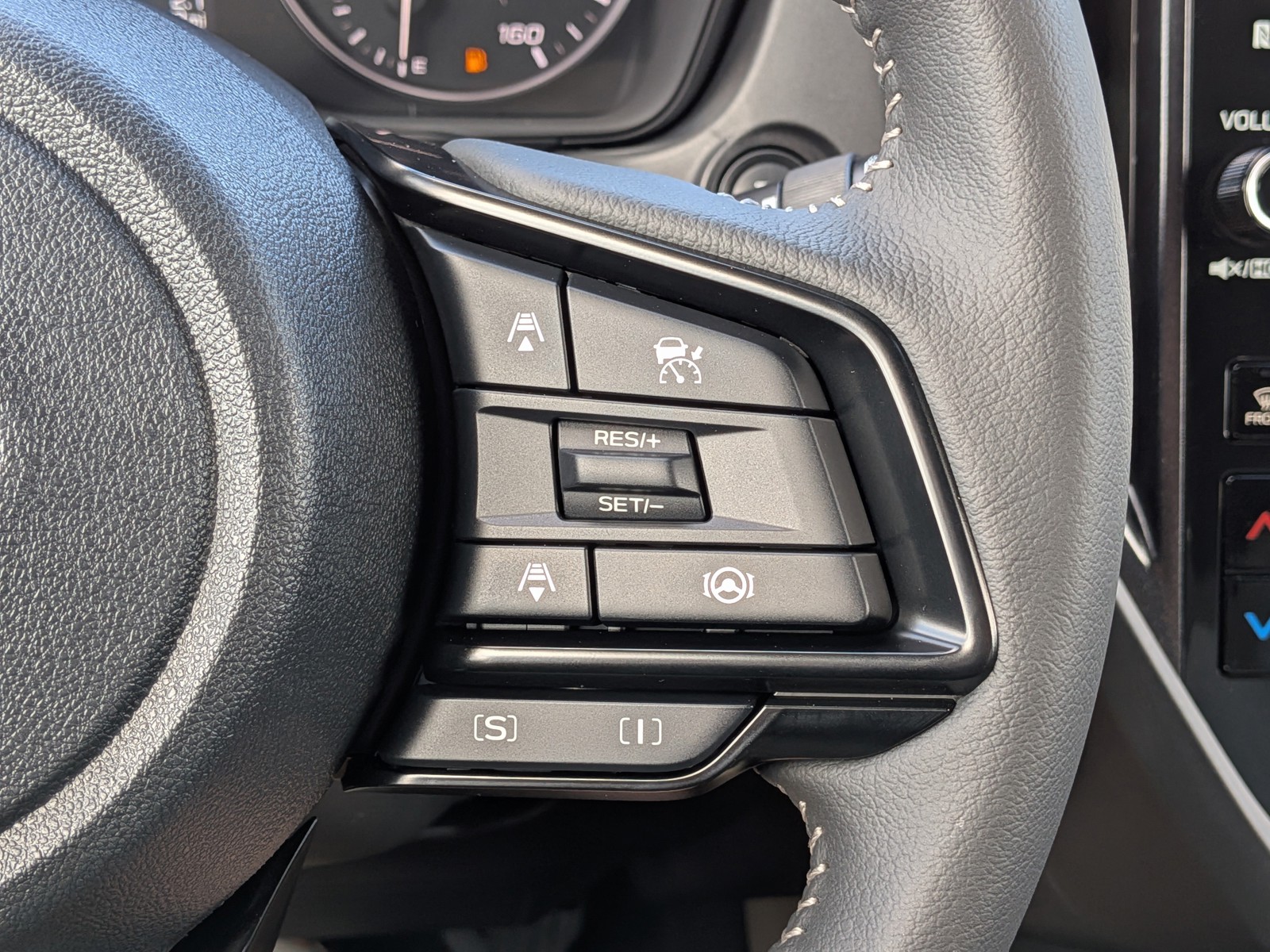 New 2026 Crystal White Pearl Subaru Premium image 26