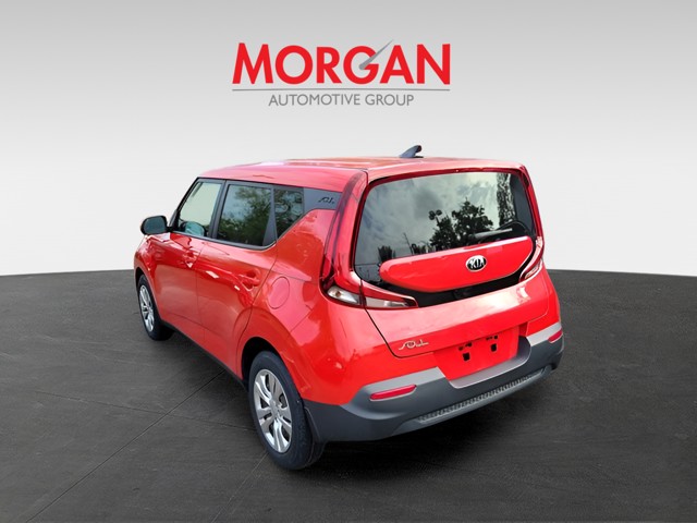Used 2020 Red Kia LX image 3