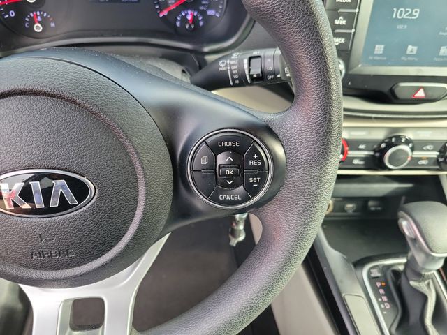 Used 2020 Red Kia LX image 17