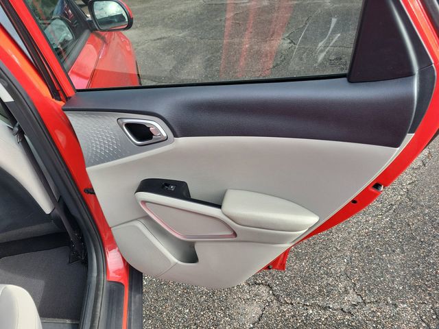 Used 2020 Red Kia LX image 31
