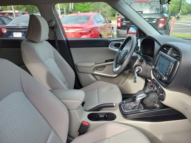 Used 2020 Red Kia LX image 33