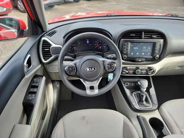 Used 2020 Red Kia LX image 25