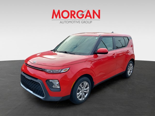Used 2020 Red Kia LX image 4
