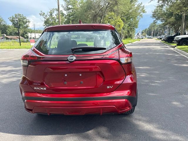 Used 2023 Red Nissan SV image 4