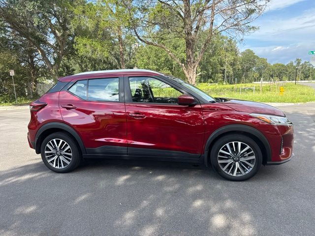 Used 2023 Red Nissan SV image 2