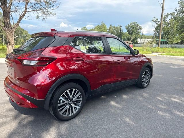 Used 2023 Red Nissan SV image 3
