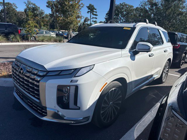 Used 2023 White Hyundai Calligraphy image 3