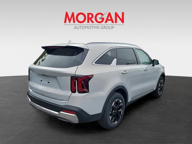New 2026 White Kia S image 2