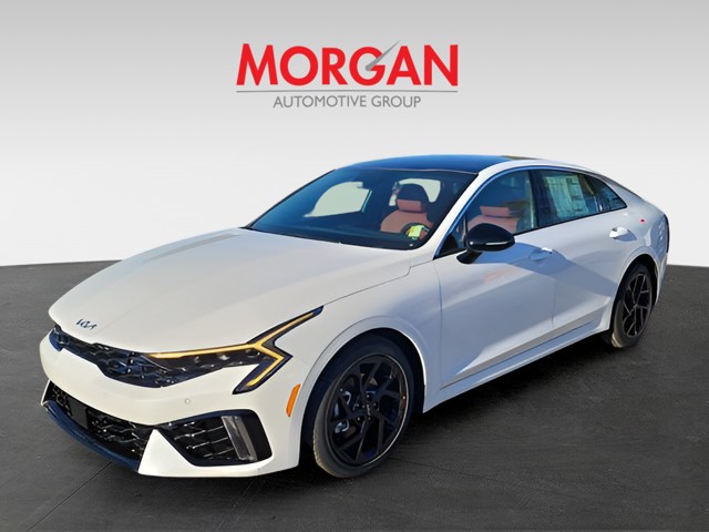 New 2026 White Kia GT-Line image 4