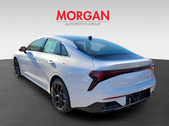 New 2026 White Kia GT-Line image 3