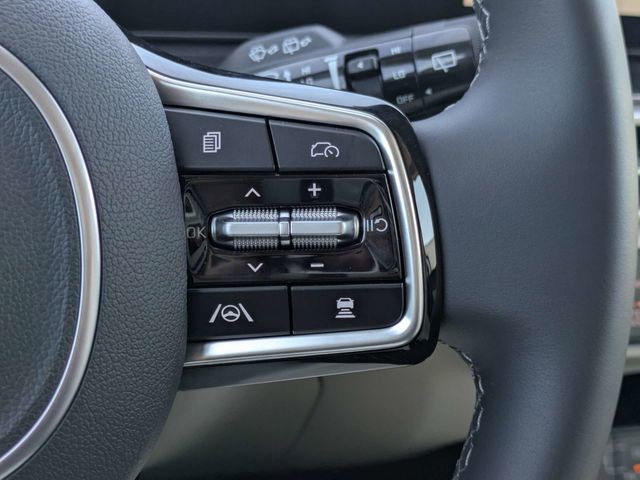 New 2025 White Kia S image 27