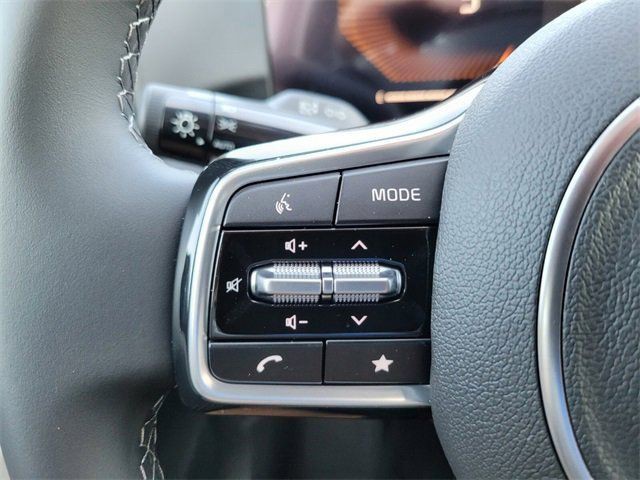New 2025 White Kia S image 22