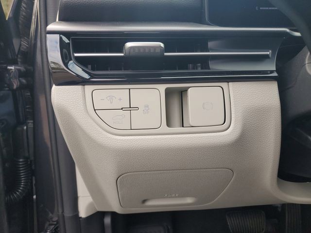 New 2026 Gray Kia EX image 10