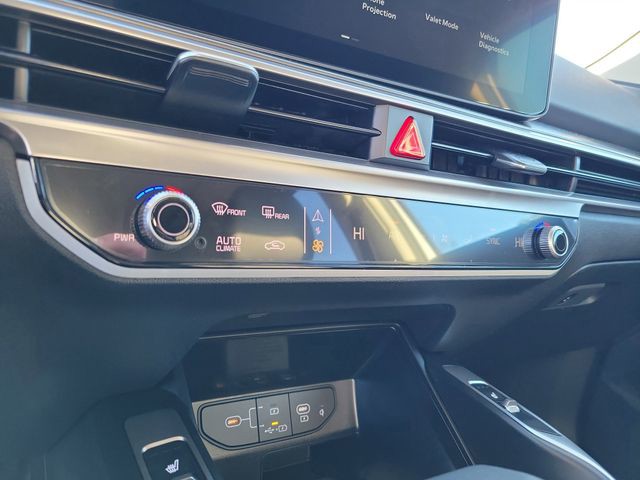 New 2026 White Kia S image 17