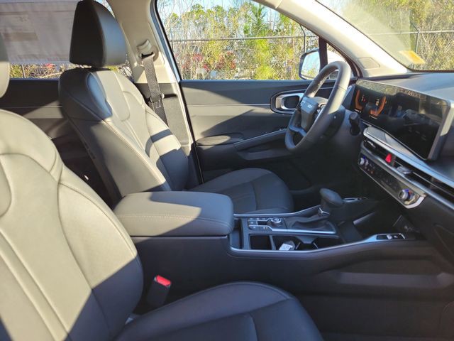 New 2026 White Kia S image 30