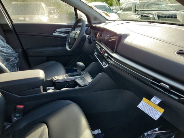 New 2026 White Kia EX image 31