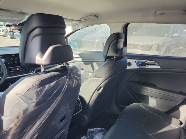 New 2026 White Kia EX image 24