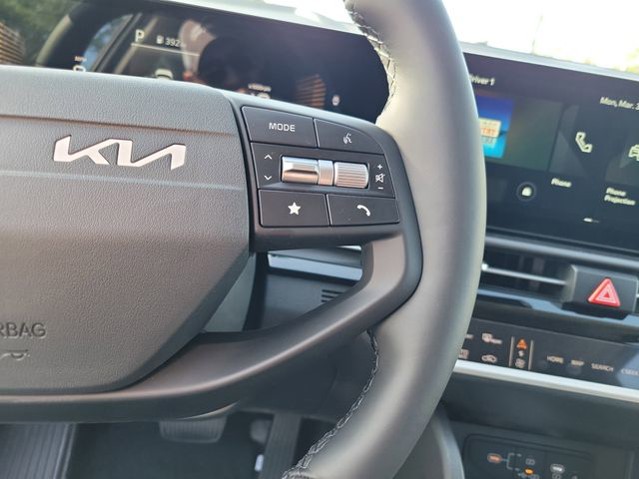 New 2026 White Kia EX image 12