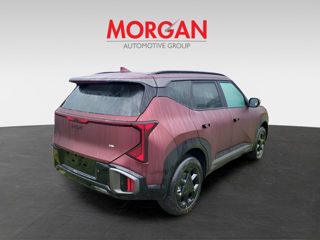 New 2027 Red Kia X-Line S image 2