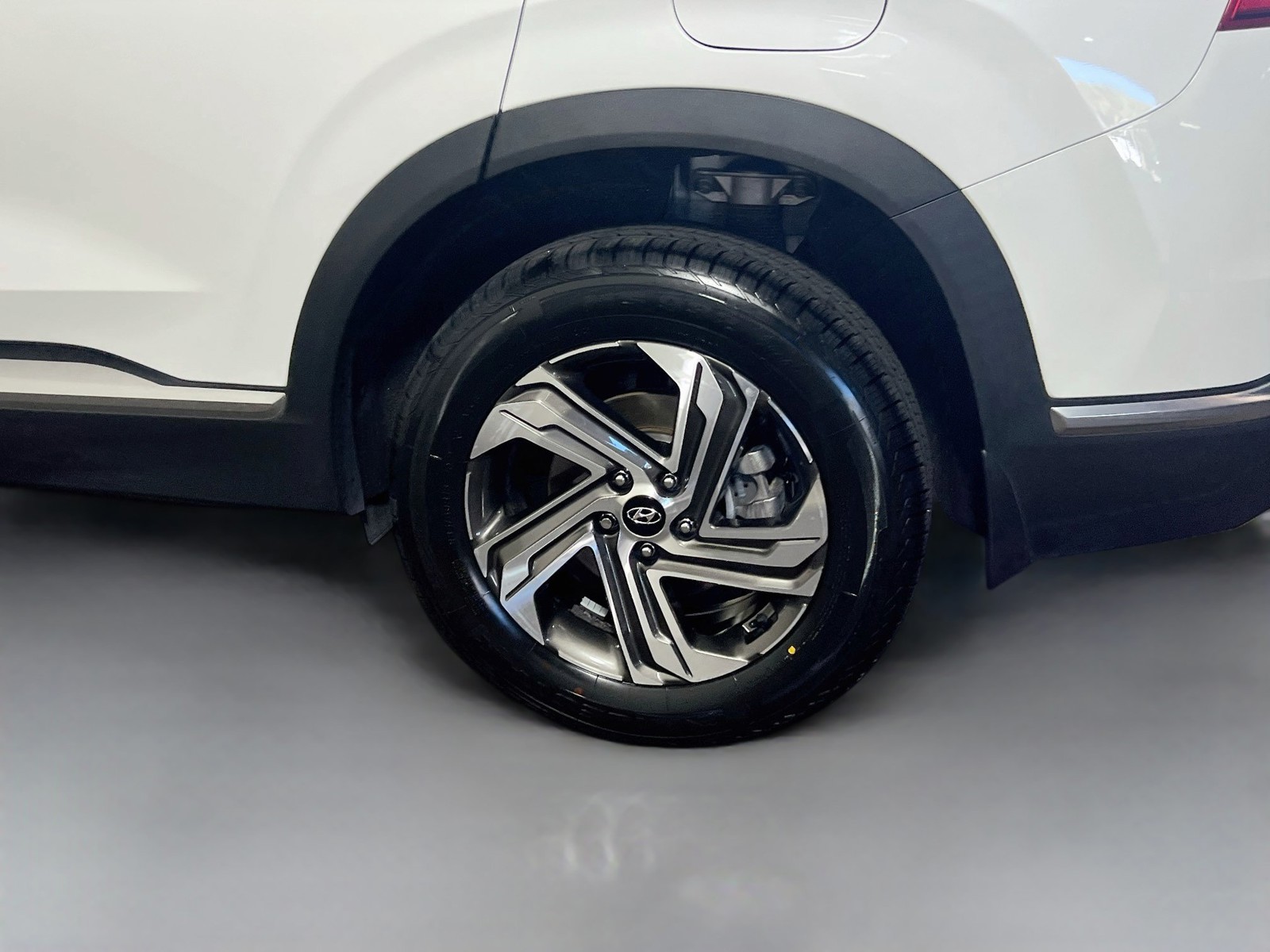 Used 2022 Gray Hyundai SEL image 22
